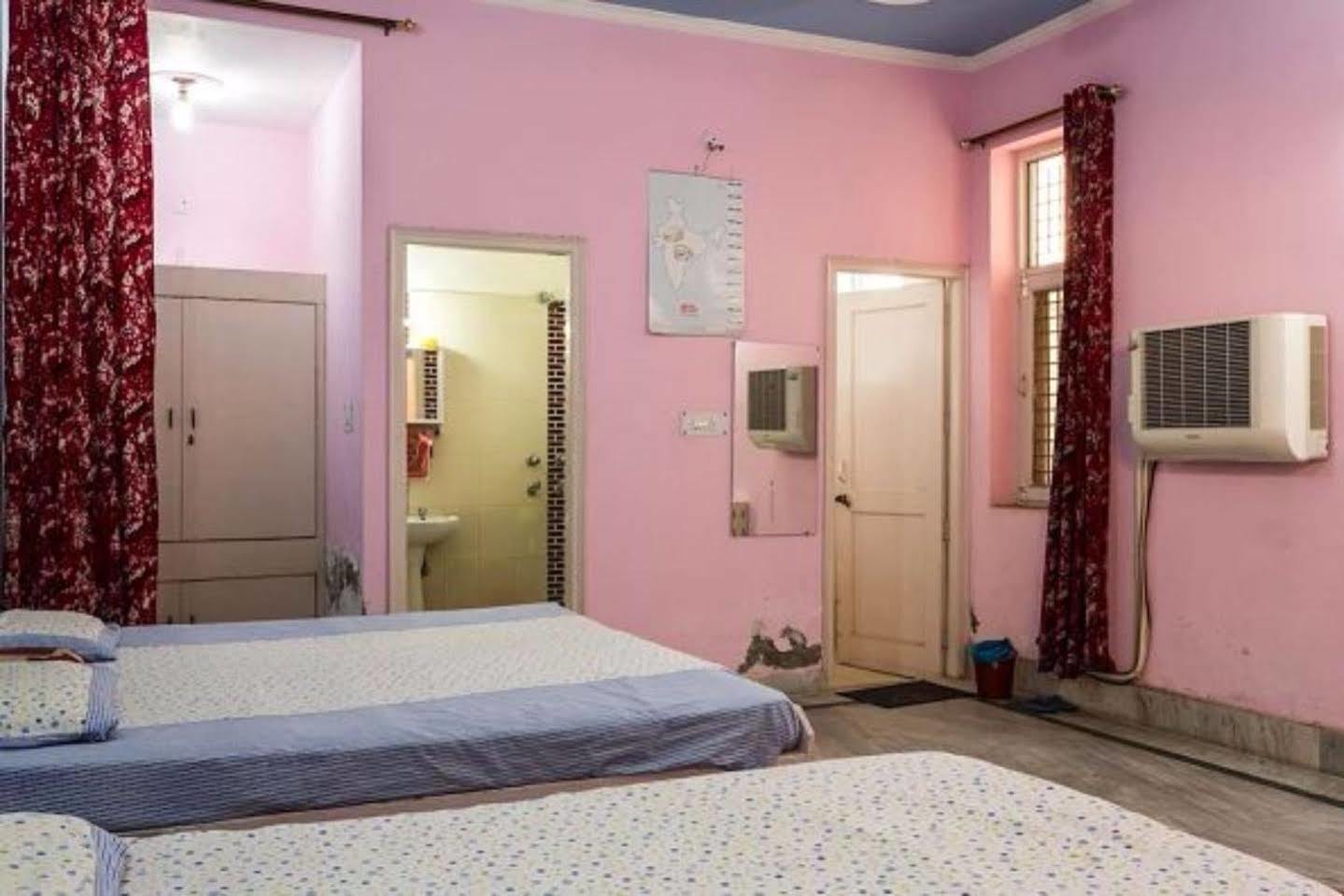 Balaji Guest House - Home Stay Greater Noida Luaran gambar